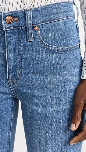 Women's Mid Rise Kick Out Jeans