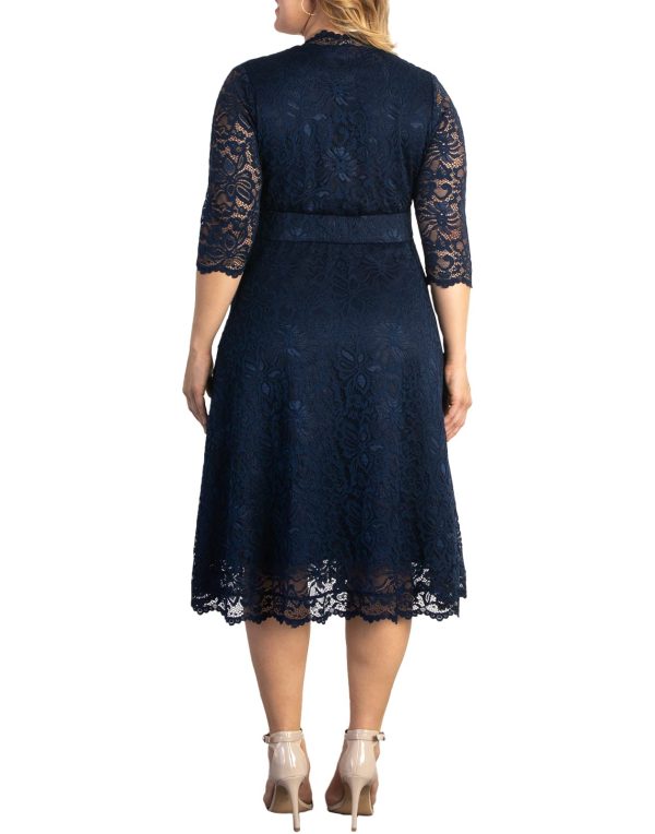Women's Plus Size Special Occasion Mademoiselle Lace Cocktail Dress
