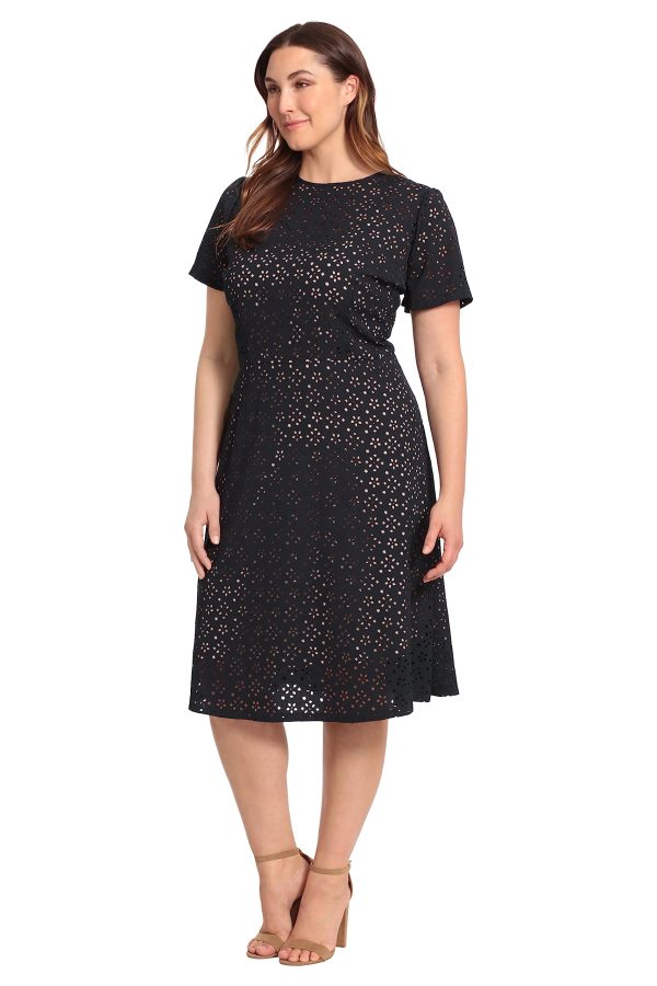 71PqEsT84cL.jpg Women's A-line Short Sleeve Floral Laser Cut Knee Length Dress
