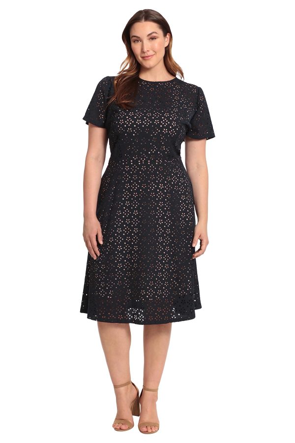71iEOaUc8dL.jpg Women's A-line Short Sleeve Floral Laser Cut Knee Length Dress